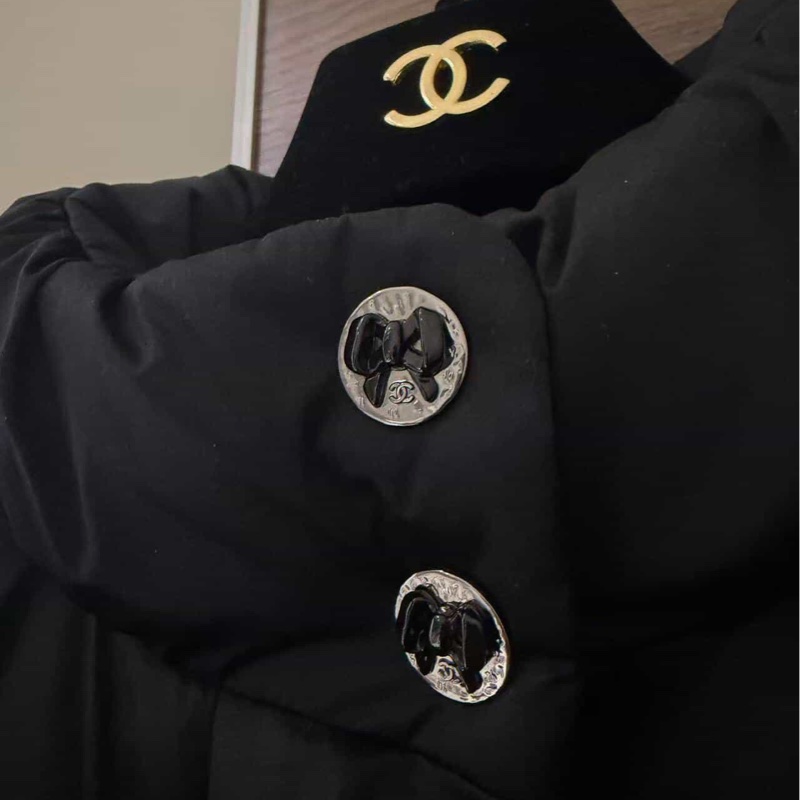 Chanel黑色蝴蝶結羽絨外套-3