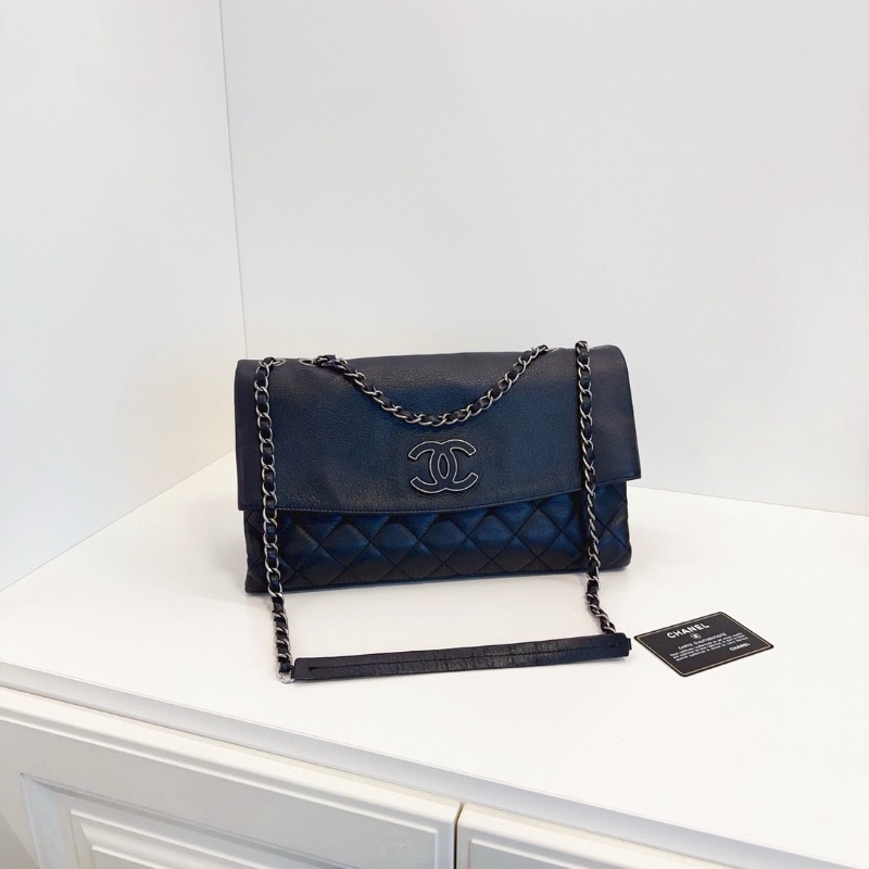 Chanel 全黑soblack Pharrell翻蓋大信封鏈條包 32*18*10  98新保卡塵袋-1