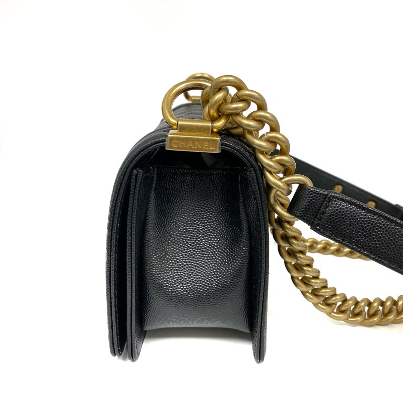 △ Chanel 香奈兒 20CM Black Caviar Skin Gold Tone Metal Boy Chain Shoulder Bag 黑色粒紋小牛皮金色金屬鎖鏈肩背袋 - 257027150-3