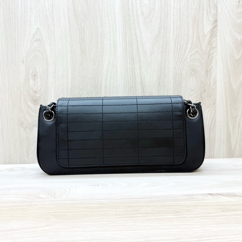 Chanel滑面牛皮雙蓋下銀釦單鍊包-1