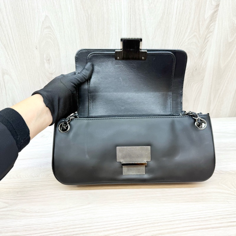 Chanel滑面牛皮雙蓋下銀釦單鍊包-6