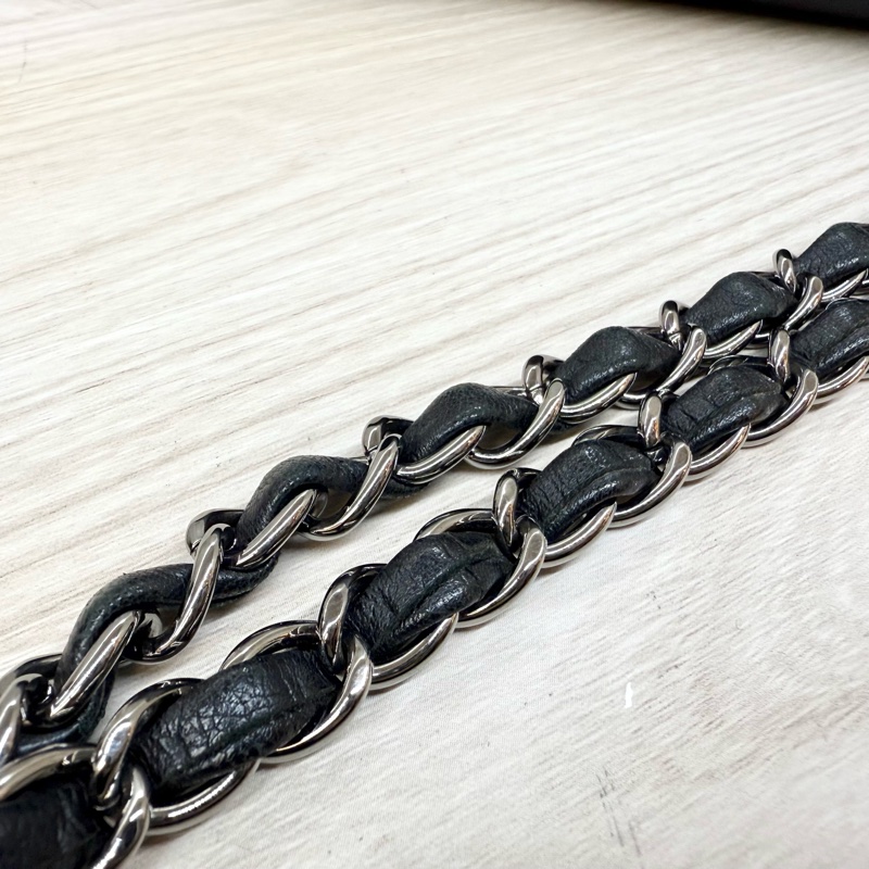 Chanel滑面牛皮雙蓋下銀釦單鍊包-19