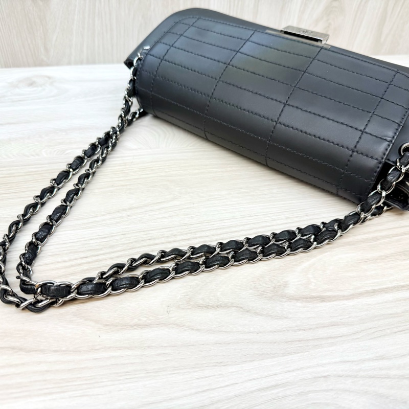 Chanel滑面牛皮雙蓋下銀釦單鍊包-20