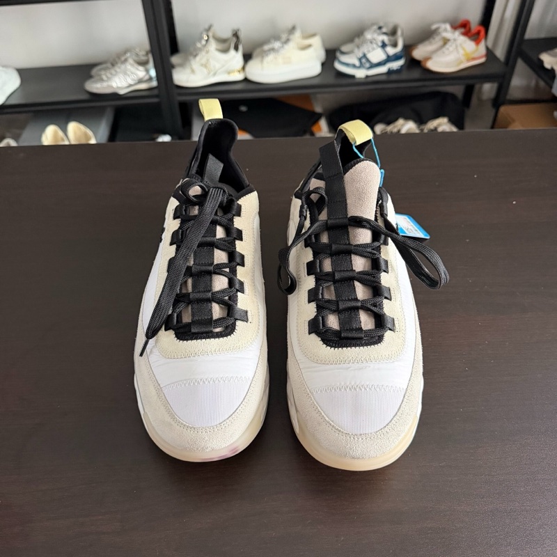 Chanel香奈兒氣墊熊貓運動鞋 43碼98新-1