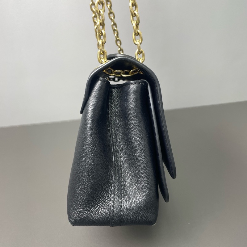LV 黑金全皮Very Chain 肩背斜背手提 暗花翻蓋 25*15*8cm 98新配件塵袋-4