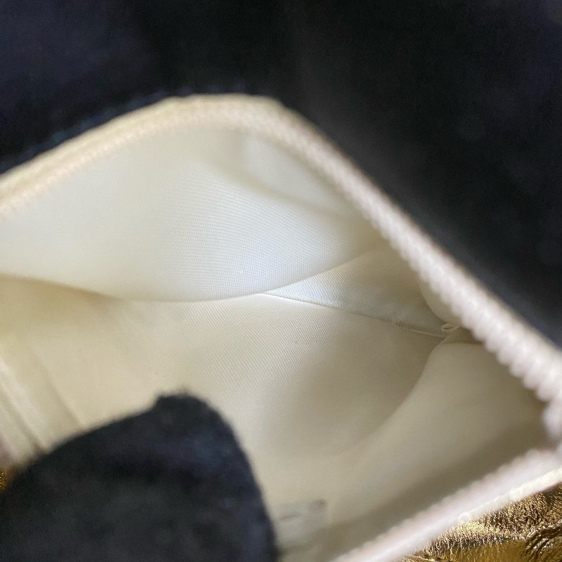 △ Chanel 香奈兒 Black Satin Gold Tone Metal Camellia Chain Handbag No.4 黑色緞面金色金屬山茶花鏈條手袋 No.4 -257027716-17