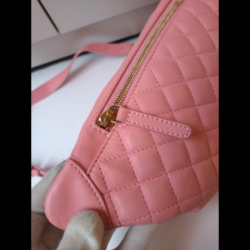 Chanel 粉色皮菱格腰包/胸口包-9