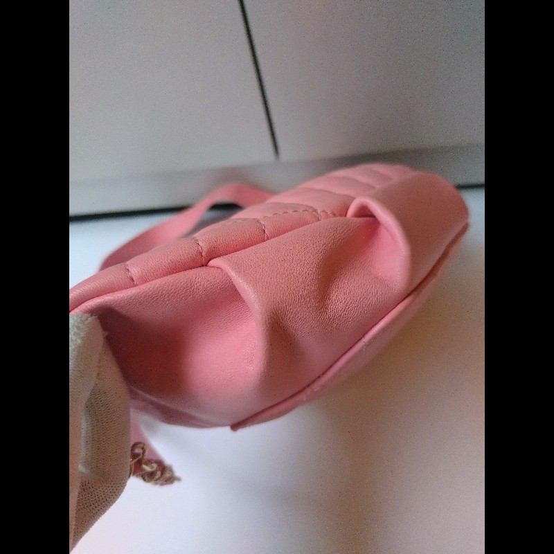 Chanel 粉色皮菱格腰包/胸口包-12