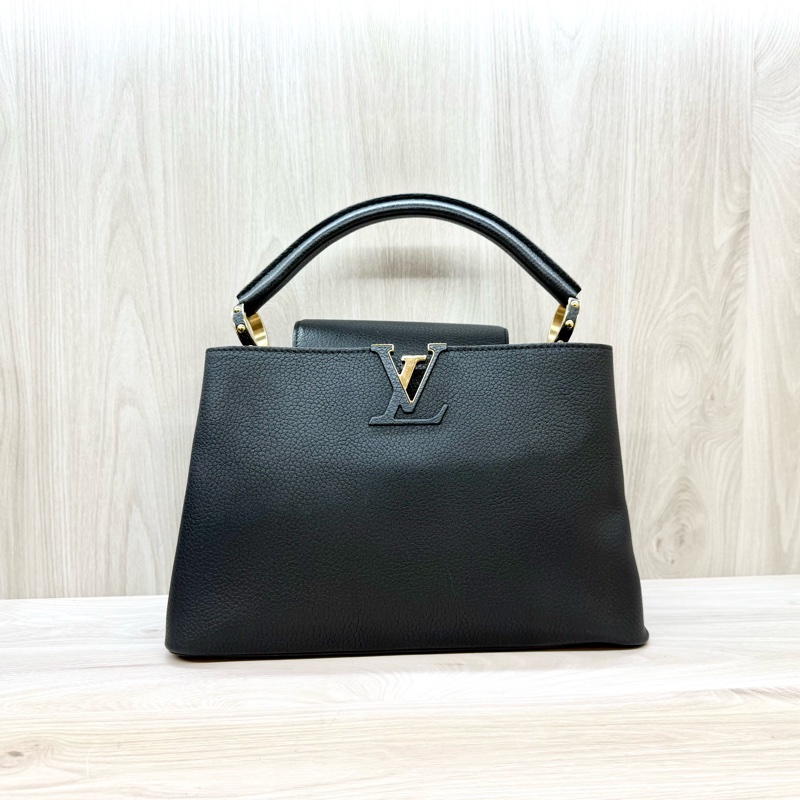 LV黑牛皮capucines MM/M42259-0