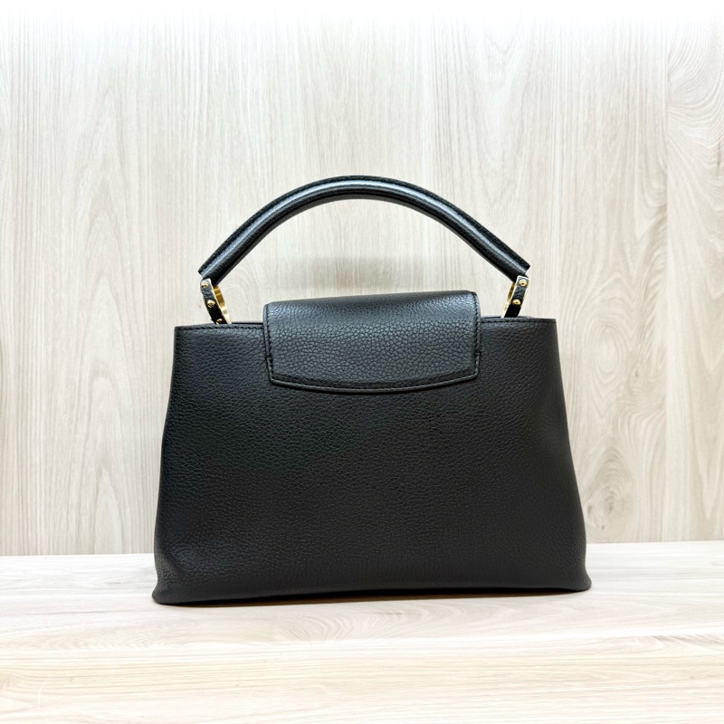 LV黑牛皮capucines MM/M42259-1