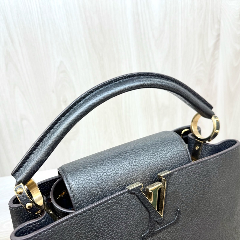 LV黑牛皮capucines MM/M42259-5