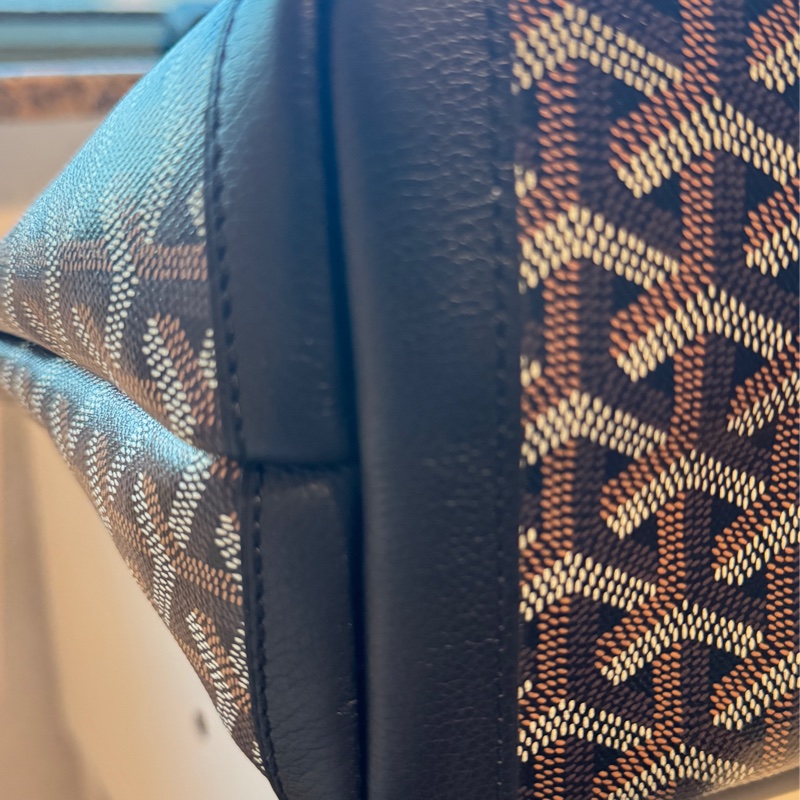 Goyard PM Artois tote bag with zip; Black color-17