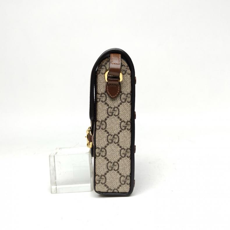 GUCCI Horsebit馬銜扣三角插扣手機包烏木色PVC金扣肩背包-1