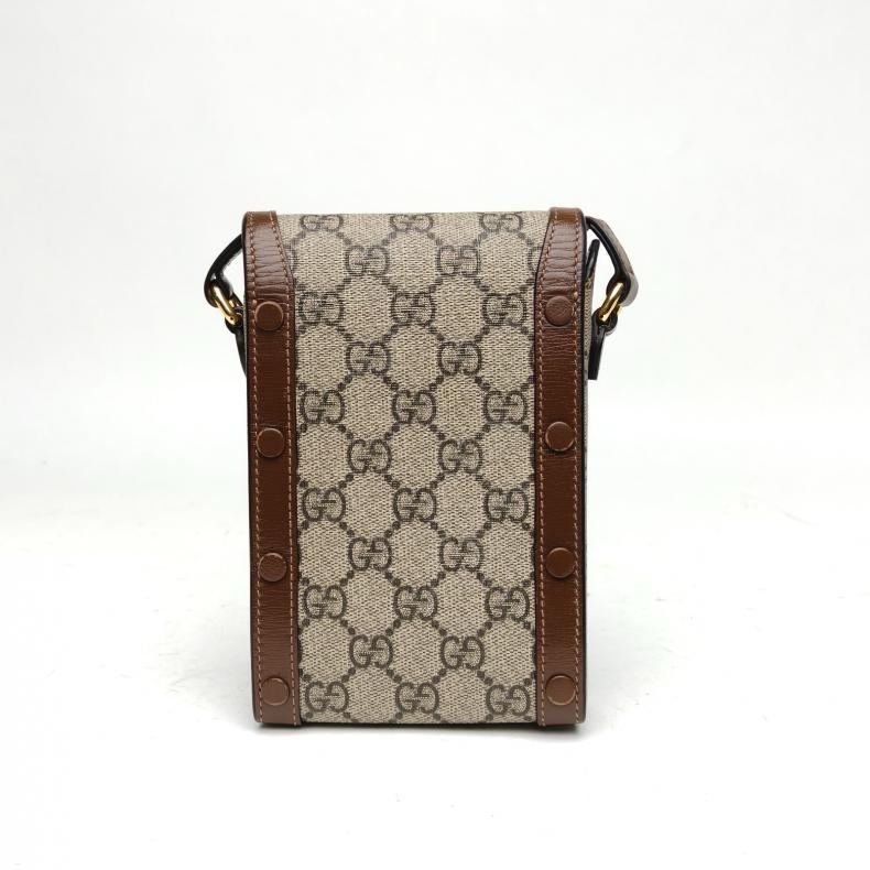 GUCCI Horsebit馬銜扣三角插扣手機包烏木色PVC金扣肩背包-2