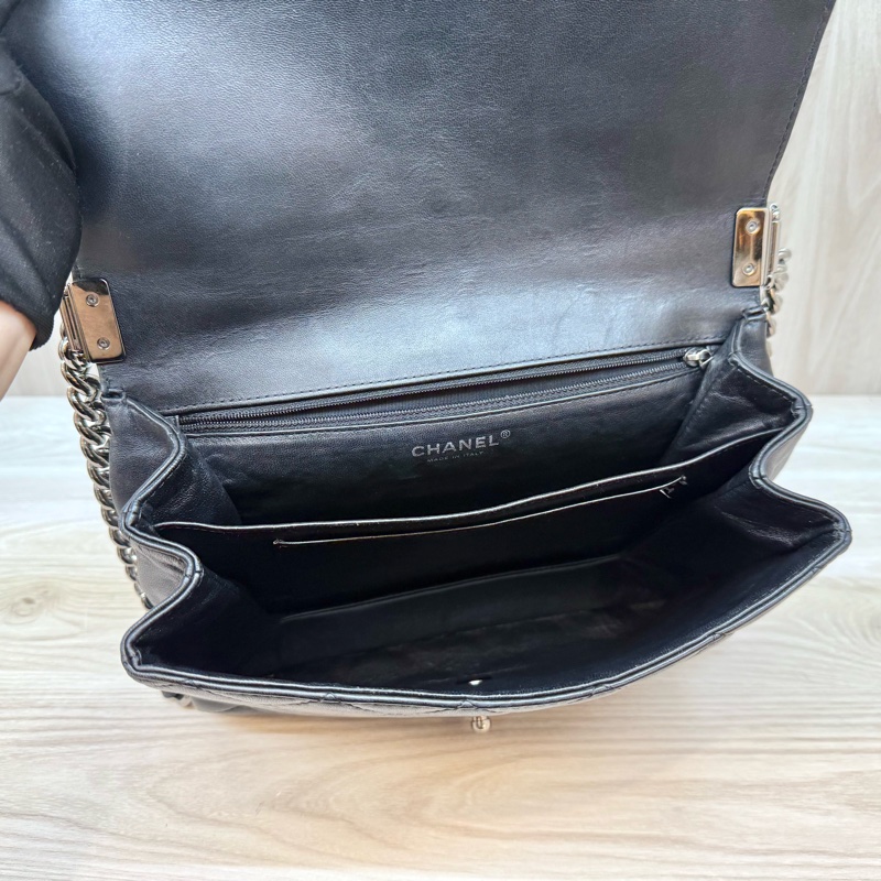 CHANEL黑銀羊皮BOY三層斜背包A65442-5