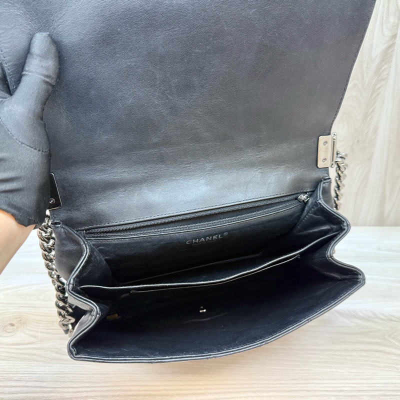 CHANEL黑銀羊皮BOY三層斜背包A65442-7