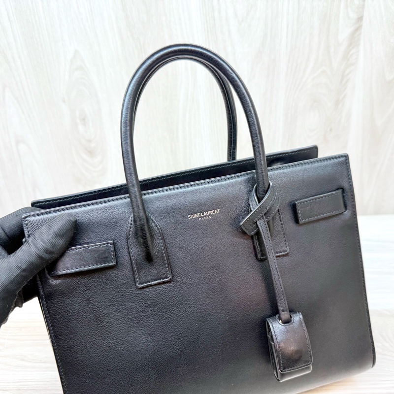 YSL黑牛皮SAC DE JOUR側背包377183-5
