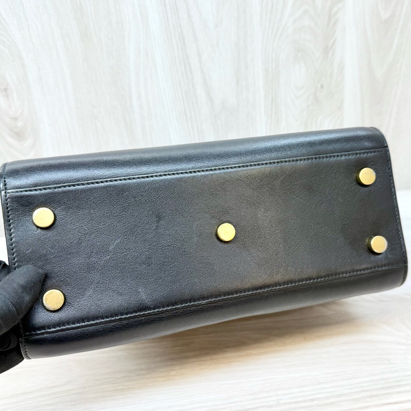 YSL黑牛皮SAC DE JOUR側背包377183-9