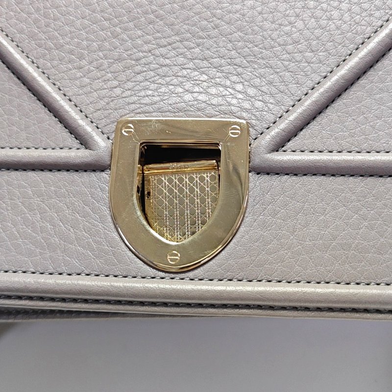 DIOR Diorama中號灰色牛皮藤格紋絎縫戴妃包單肩包斜挎包金色五金可拆卸肩帶9.8新-8