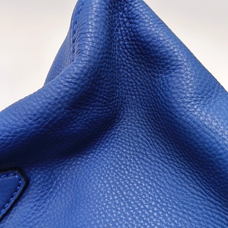 Miu Miu托特包藍色牛皮單肩包手提包斜挎包金色五金可拆卸肩帶-8