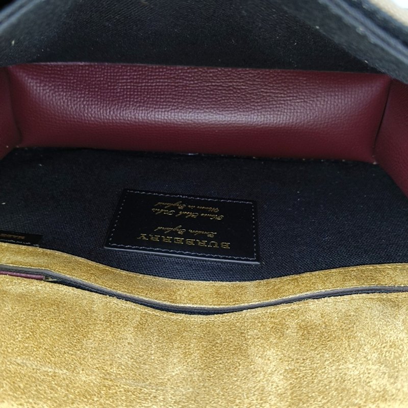 BURBERRY Macken小號酒紅色拼接材質戰馬格紋單肩包斜挎包金色五金可拆卸肩帶-6