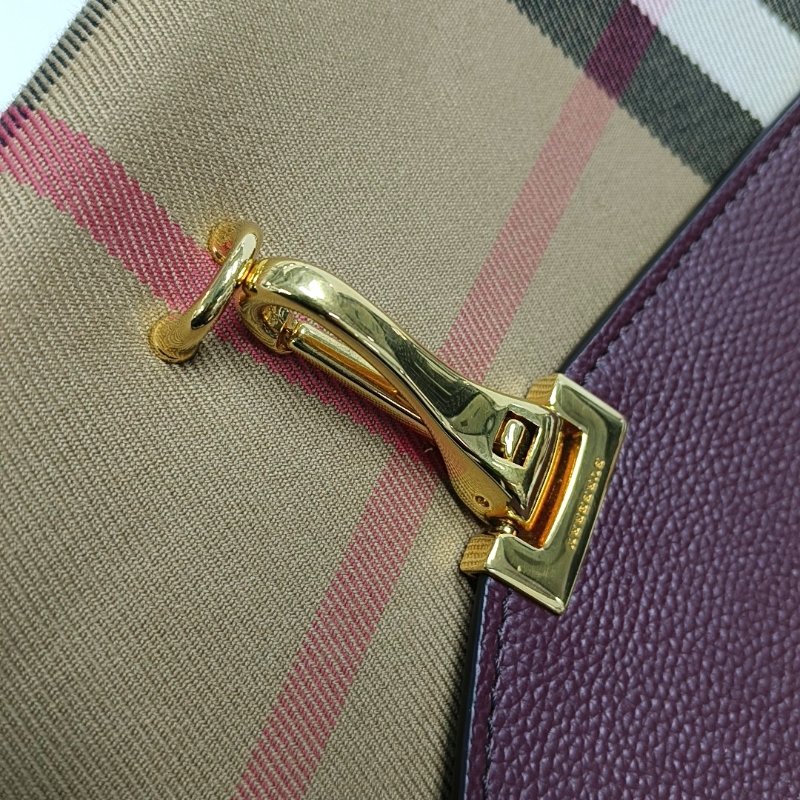 BURBERRY Macken小號酒紅色拼接材質戰馬格紋單肩包斜挎包金色五金可拆卸肩帶-8
