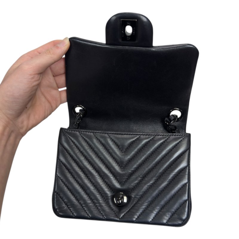 CHANEL CC *極罕全黑* So Black 方胖子-16