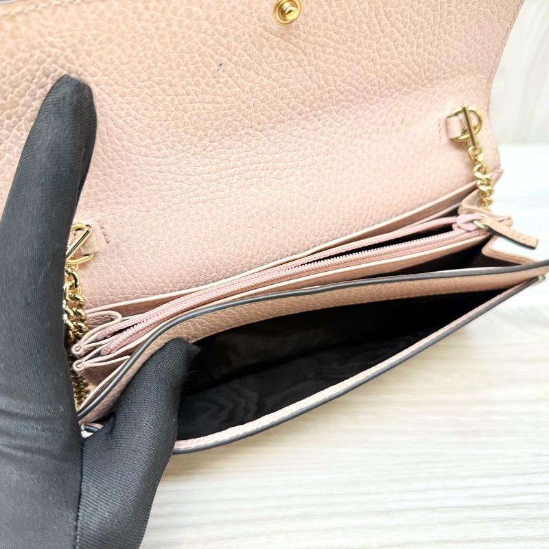 Gucci粉色牛皮WOC長夾 546585-8