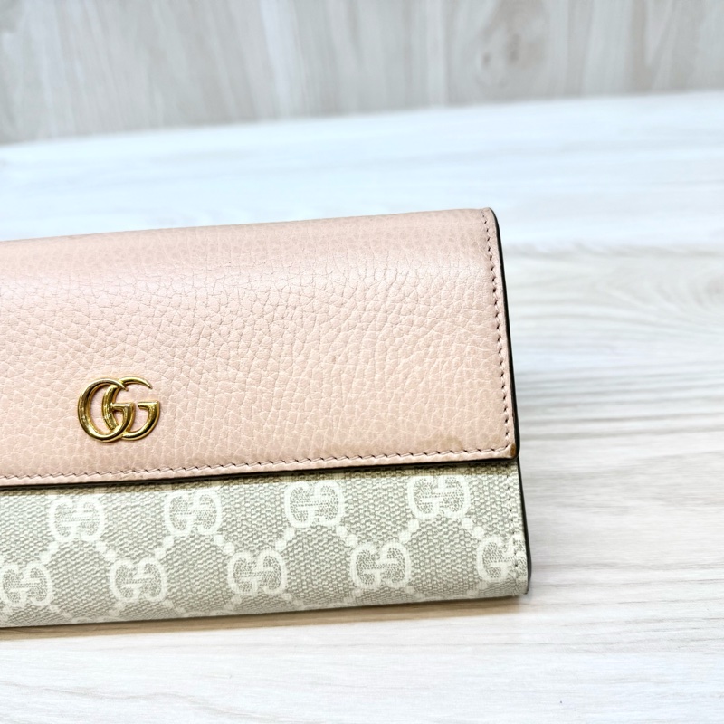 Gucci粉色牛皮WOC長夾 546585-9