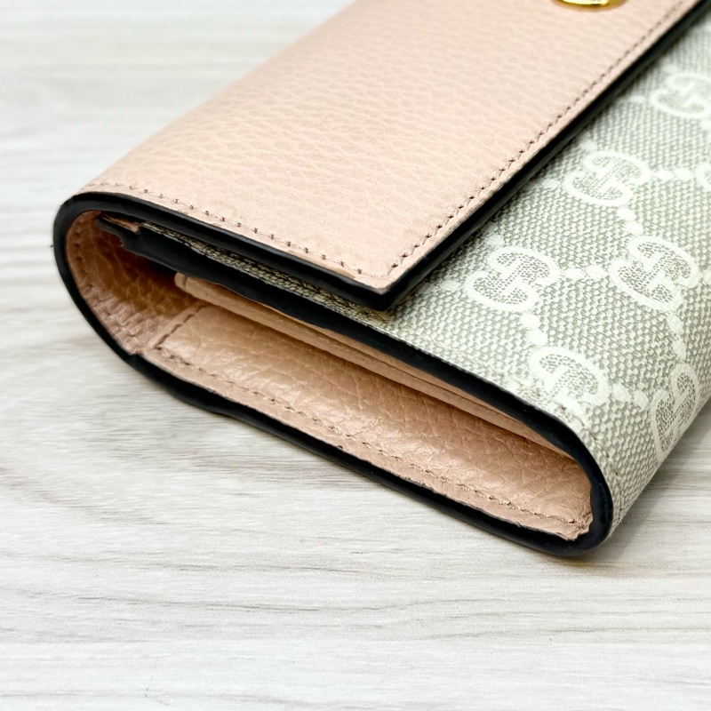 Gucci粉色牛皮WOC長夾 546585-13