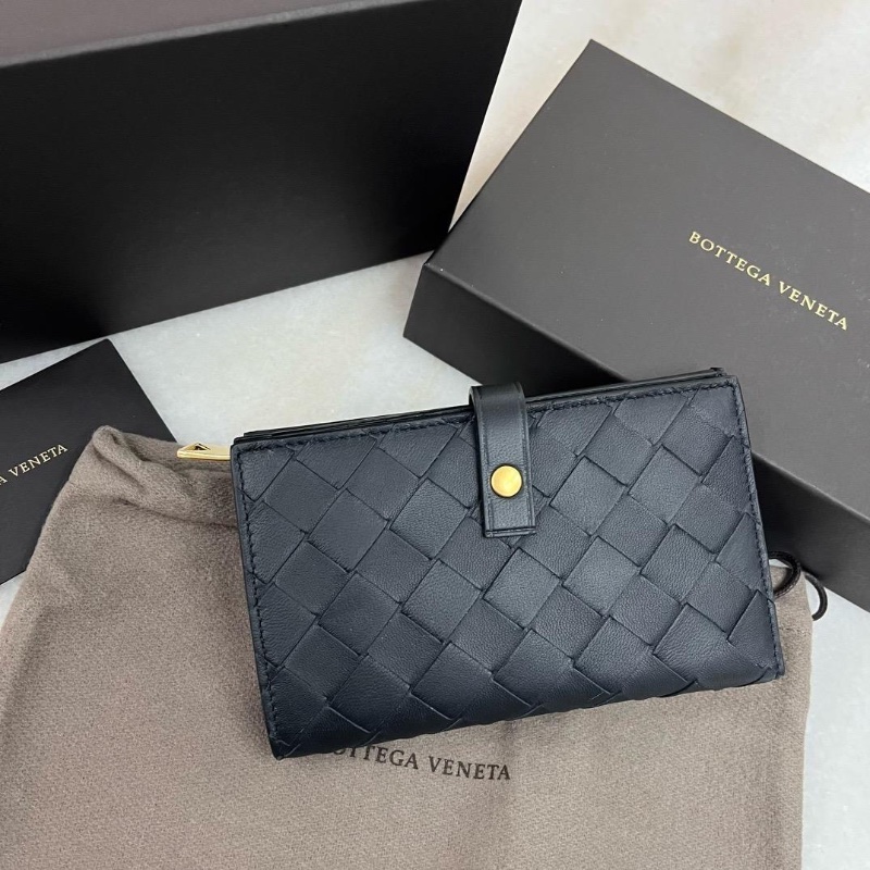 Bottega Veneta Bi fold wallet ( Black )-0