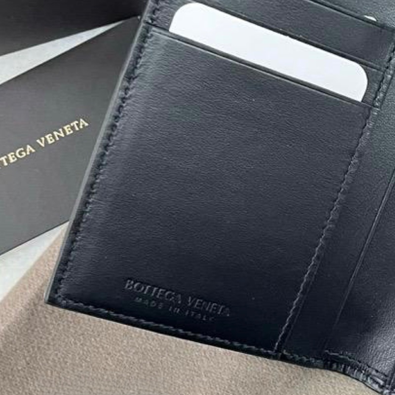 Bottega Veneta Bi fold wallet ( Black )-4