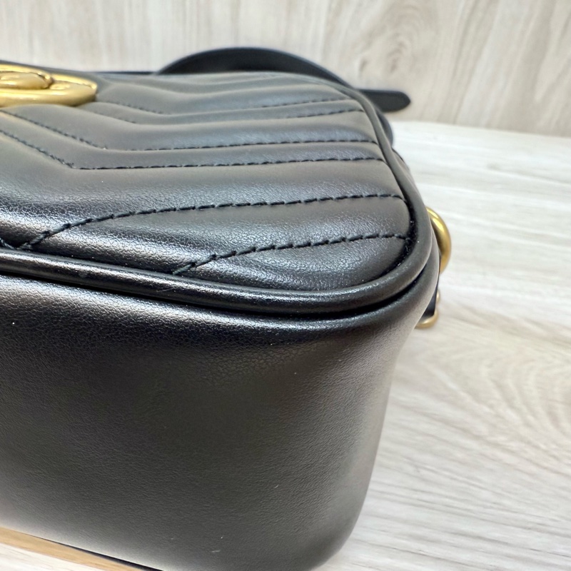 GUCCI黑金牛皮馬夢鏈條相機包24CM 447632-17