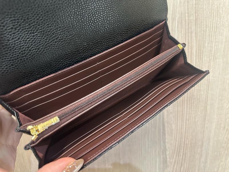 Chanel 黑荔枝皮金釦下蓋內零錢袋12卡長夾AP0241-5