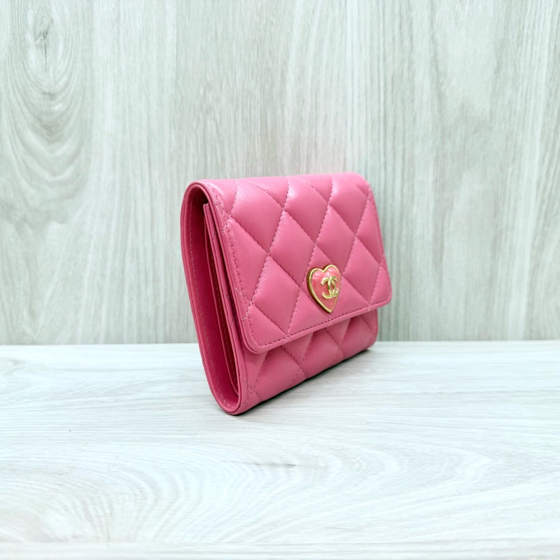 CHANEL粉金羊皮愛心釦三折短夾AP3292-3