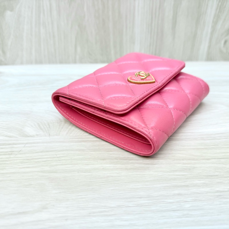 CHANEL粉金羊皮愛心釦三折短夾AP3292-6