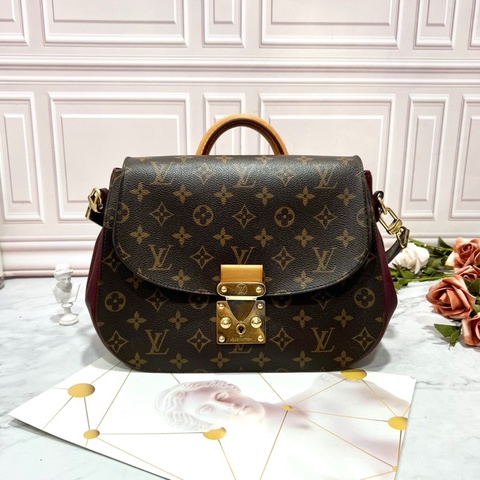 LouisVuitton/路易威老花拼牛皮小豬包手提單肩包，成色95新，尺寸28*10*21，有肩帶可調節