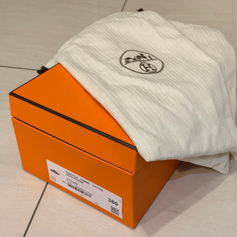 愛馬仕 二舅拖 拖鞋 大象灰 全新品 全配 尺寸38 (2026年1月專櫃購入)-4