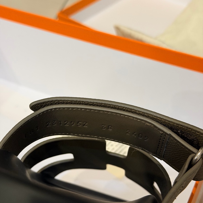 愛馬仕 二舅拖 拖鞋 大象灰 全新品 尺寸38 （2026年1月專櫃購入）-4