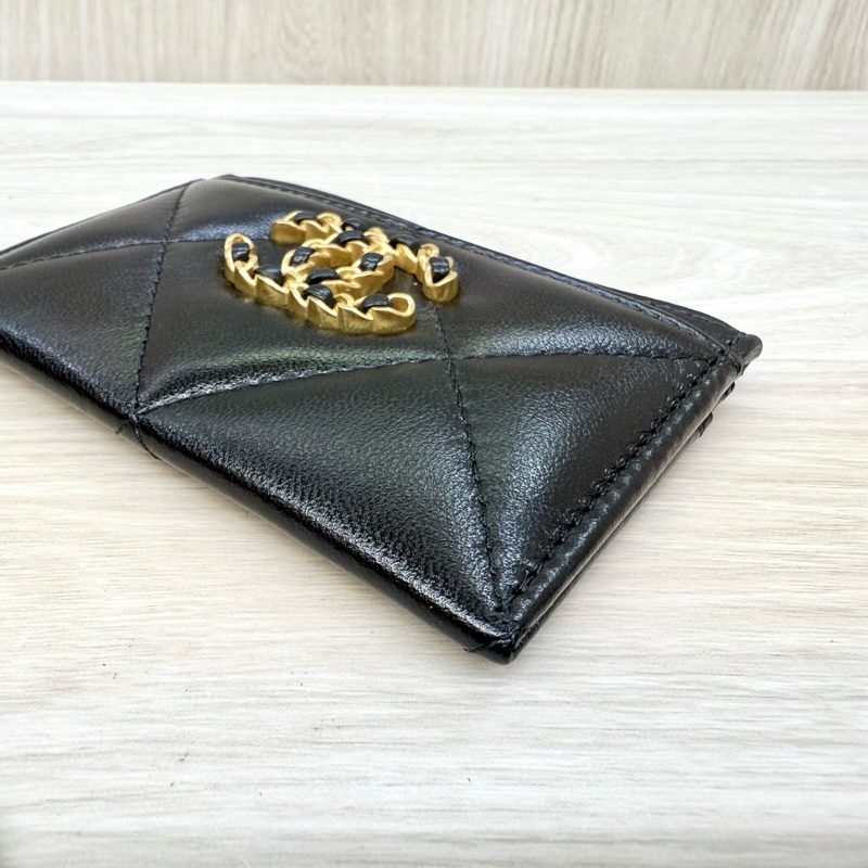 CHANEL黑色羊皮19系列卡夾AP1167-12