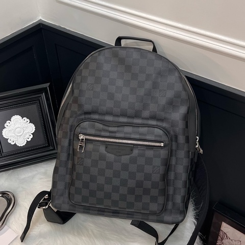 LV N40365 黑棋盤格紋後背包