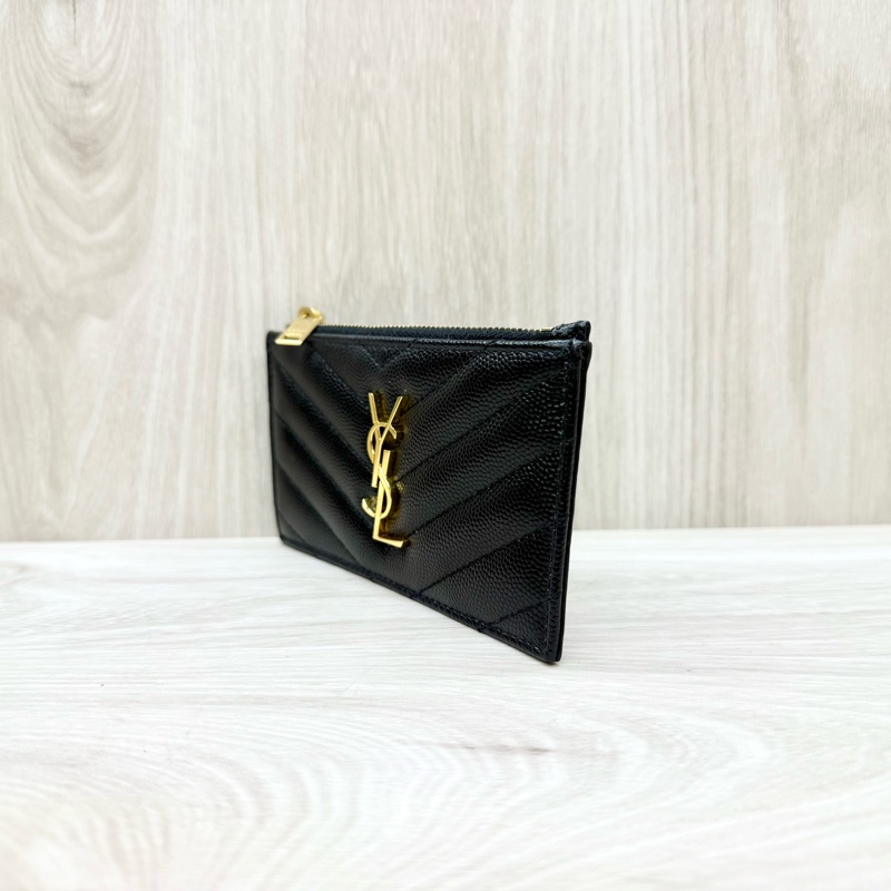 YSL黑金粒紋小牛皮一字拉鍊5卡包607915-2