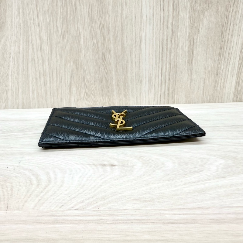 YSL黑金粒紋小牛皮一字拉鍊5卡包607915-4