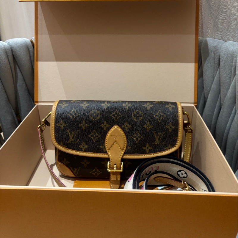 Louis Vuitton M45985 Diane Diane法棍包-0