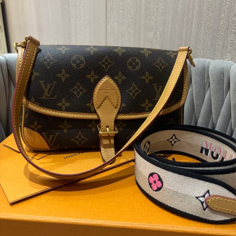 Louis Vuitton M45985 Diane Diane法棍包-1