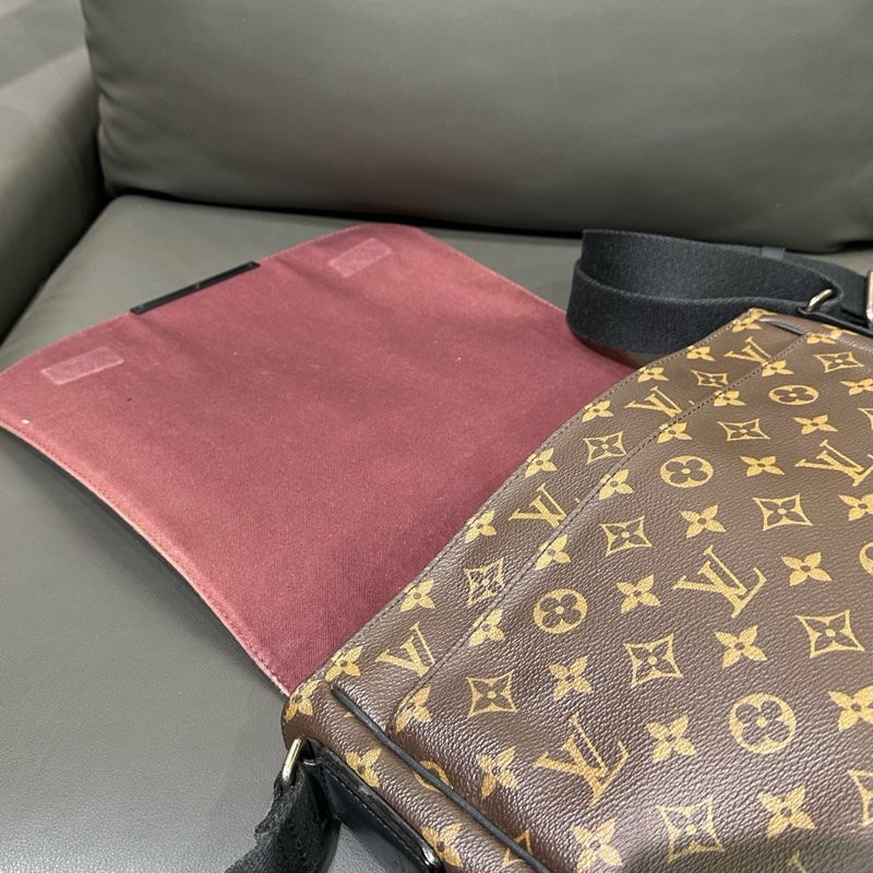 LV路易威登District老花邮差包-5