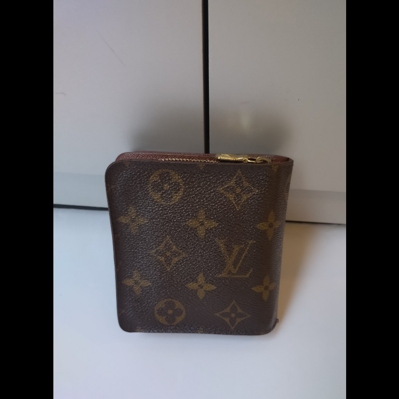 LV 老花單釦短方夾-1