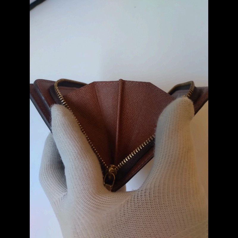 LV 老花單釦短方夾-10