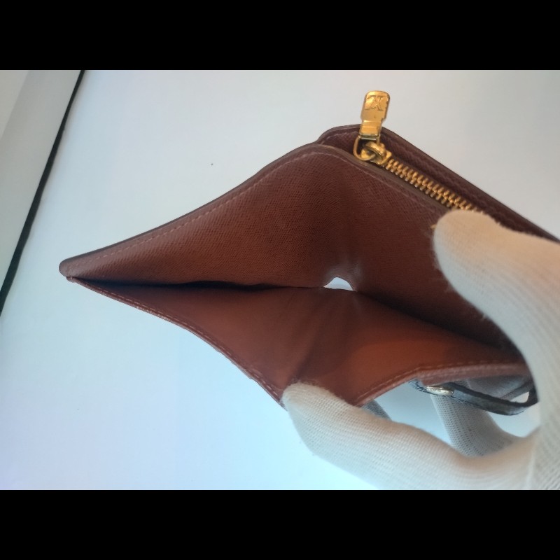 LV 老花單釦短方夾-13