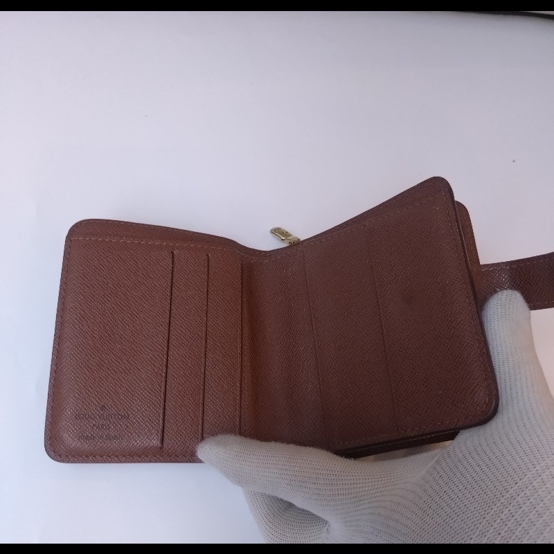 LV 老花單釦短方夾-15